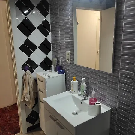 1 * Santurtzi